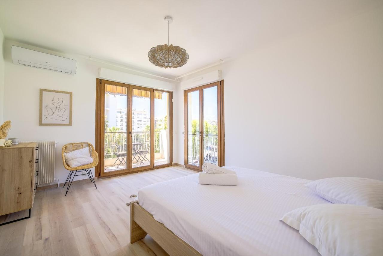 Appartement Sublime Two Bedroom With Parking & Terrace Cannes