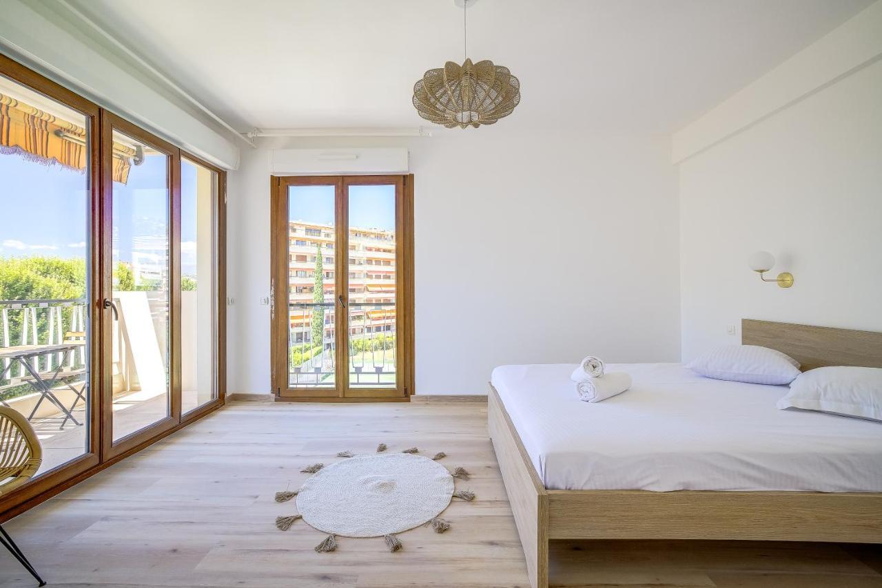 Sublime Two Bedroom With Parking & Terrace Appartement